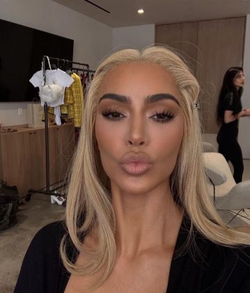 . Algunas celebridades, como Kim Kardashian, ya han admitido que intentan reírse menos para evitar las arrugas. (Foto: Instagram).