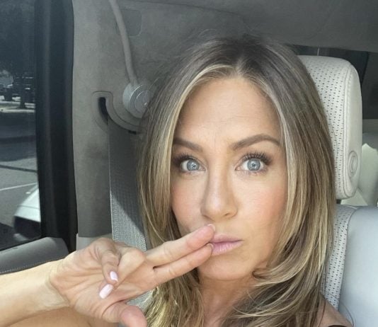 Jennifer Aniston. Su nombre real es Jennifer Linn Anastassakis, procedente de su padre griego, quien al convertirse en actor cambió su apellido familiar a John Aniston, que su hija también tomó profesionalmente. (Foto: Instagram)